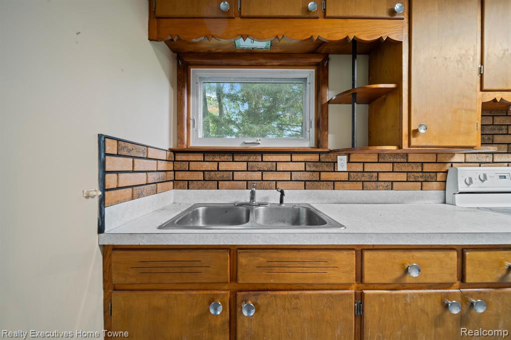 12972 Norman Road Yale, MI 48097 - Photo 33 of 36