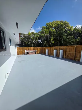 $4,000 | 443 Northwest 23rd Place, Miami, FL 33125