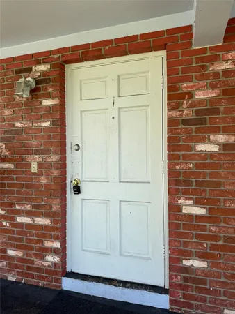 $1,700 | 7841 Dunham Boulevard, Unit 1, Miami, FL 33138