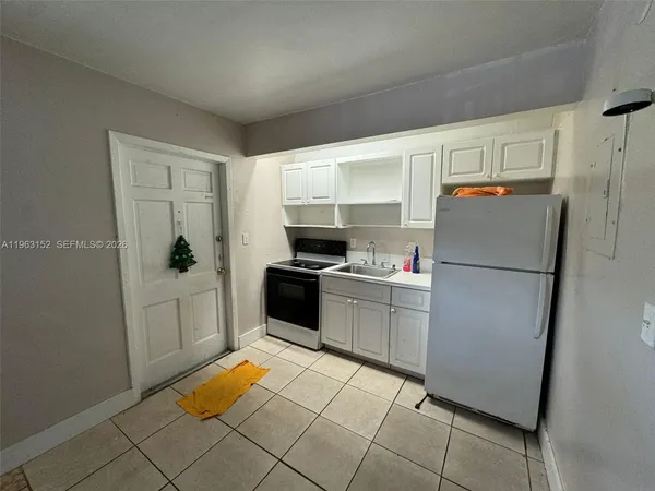 $1,700 | 7841 Dunham Boulevard, Unit 1, Miami, FL 33138