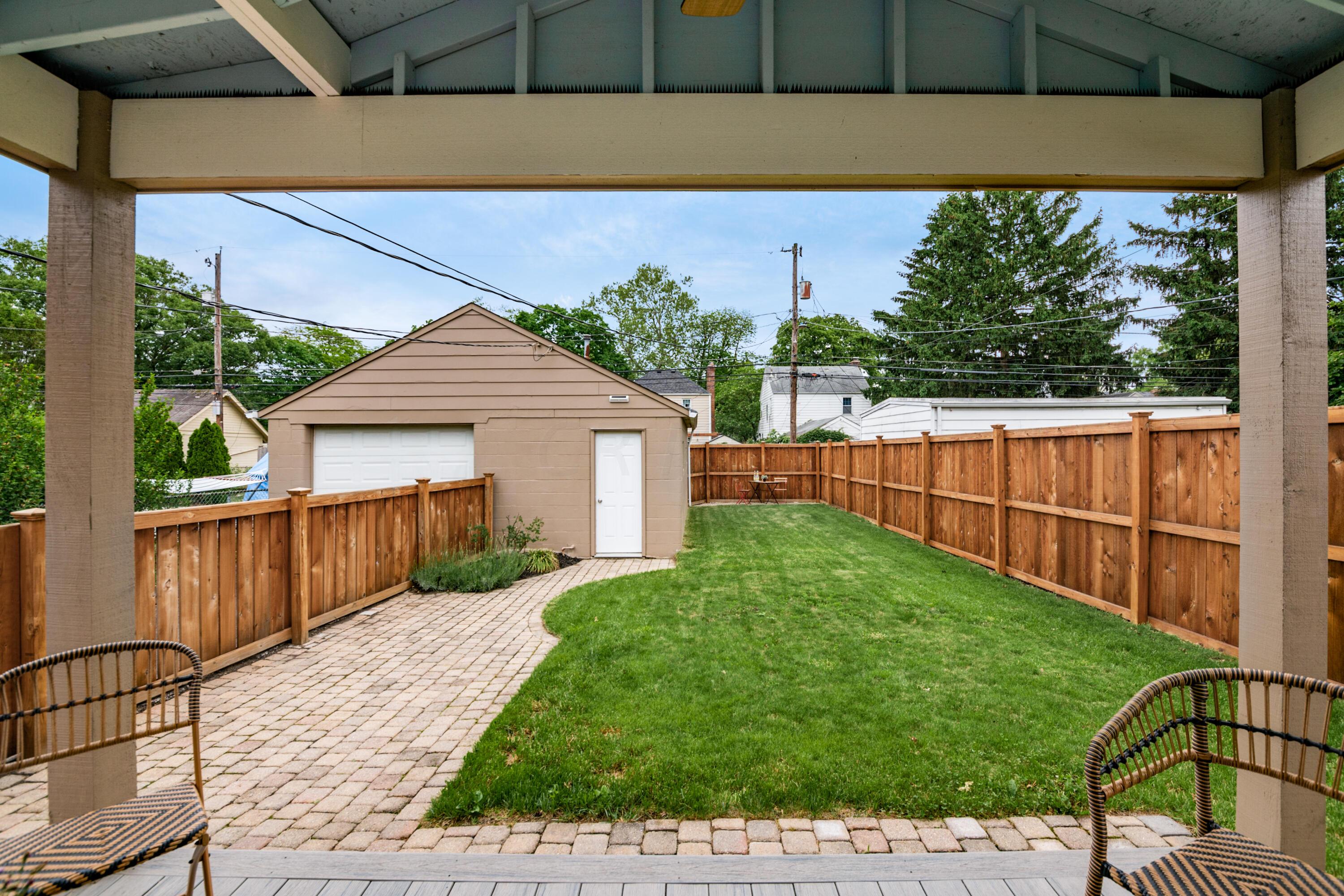 868 Vernon Road Columbus, OH 43209 - Photo 35 of 36 L_868_Vernon_Rd081