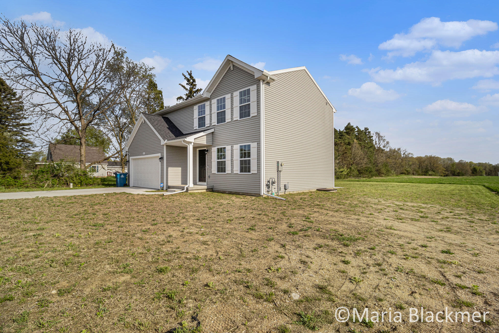 9265 Ellis Road Belding, MI 48809 - Photo 3 of 26 IMG_5488