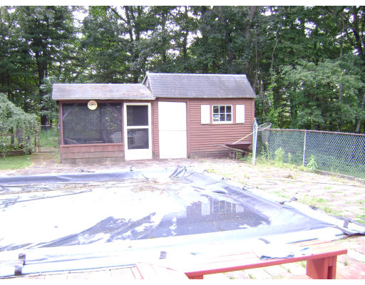 906 Bradley Road Springfield, MA 01109 - Photo 7 of 16