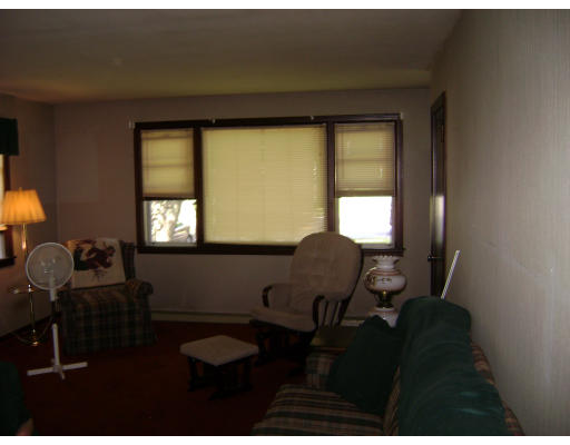 906 Bradley Road Springfield, MA 01109 - Photo 9 of 16