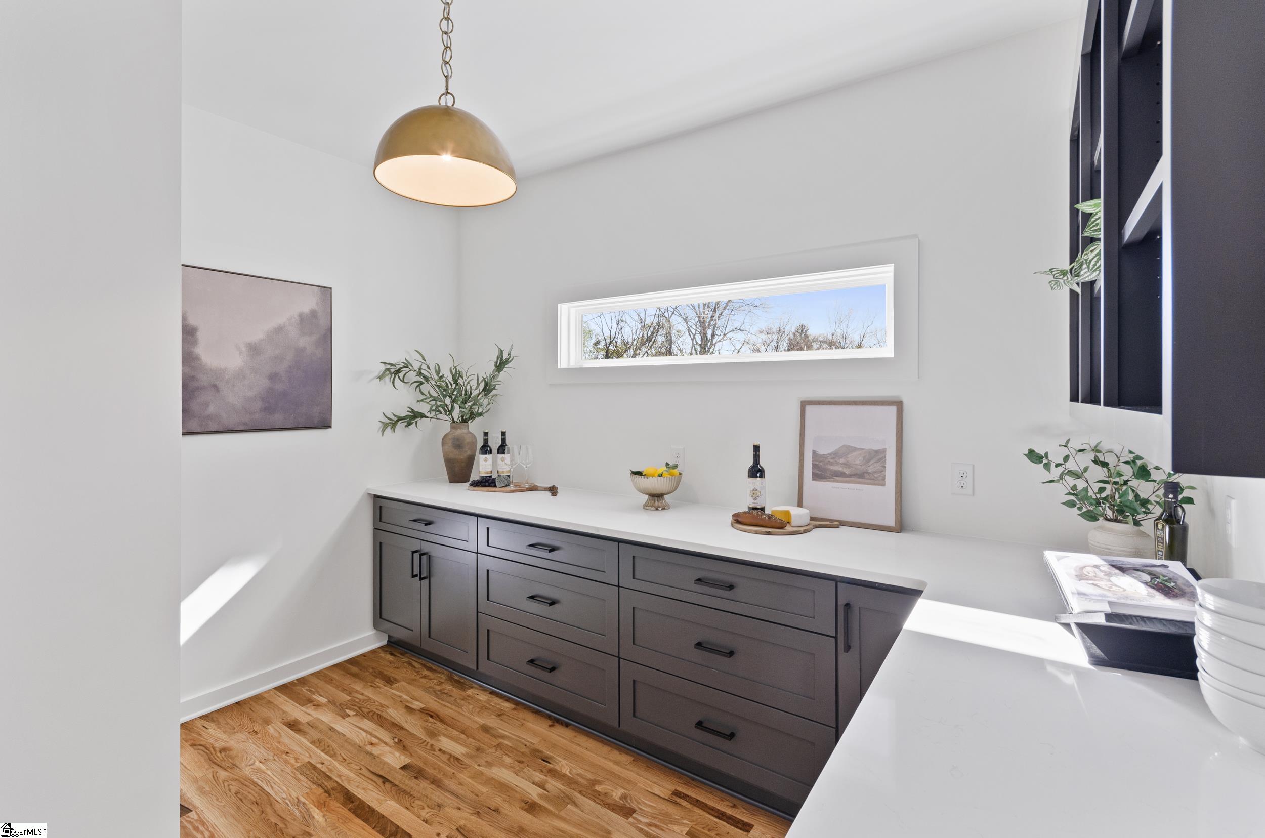 102 West Circle Avenue Greenville, SC 29607 - Photo 15 of 48