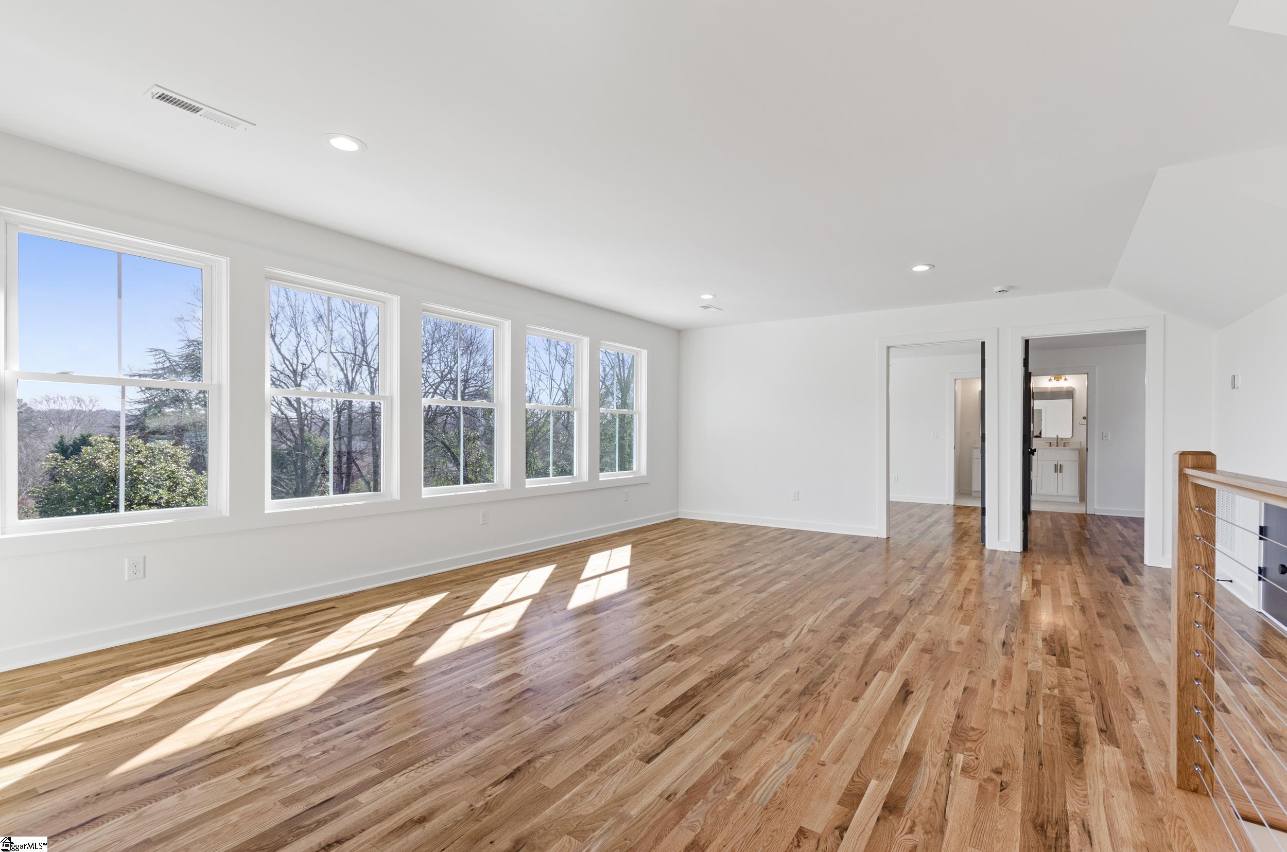 102 West Circle Avenue Greenville, SC 29607 - Photo 27 of 48