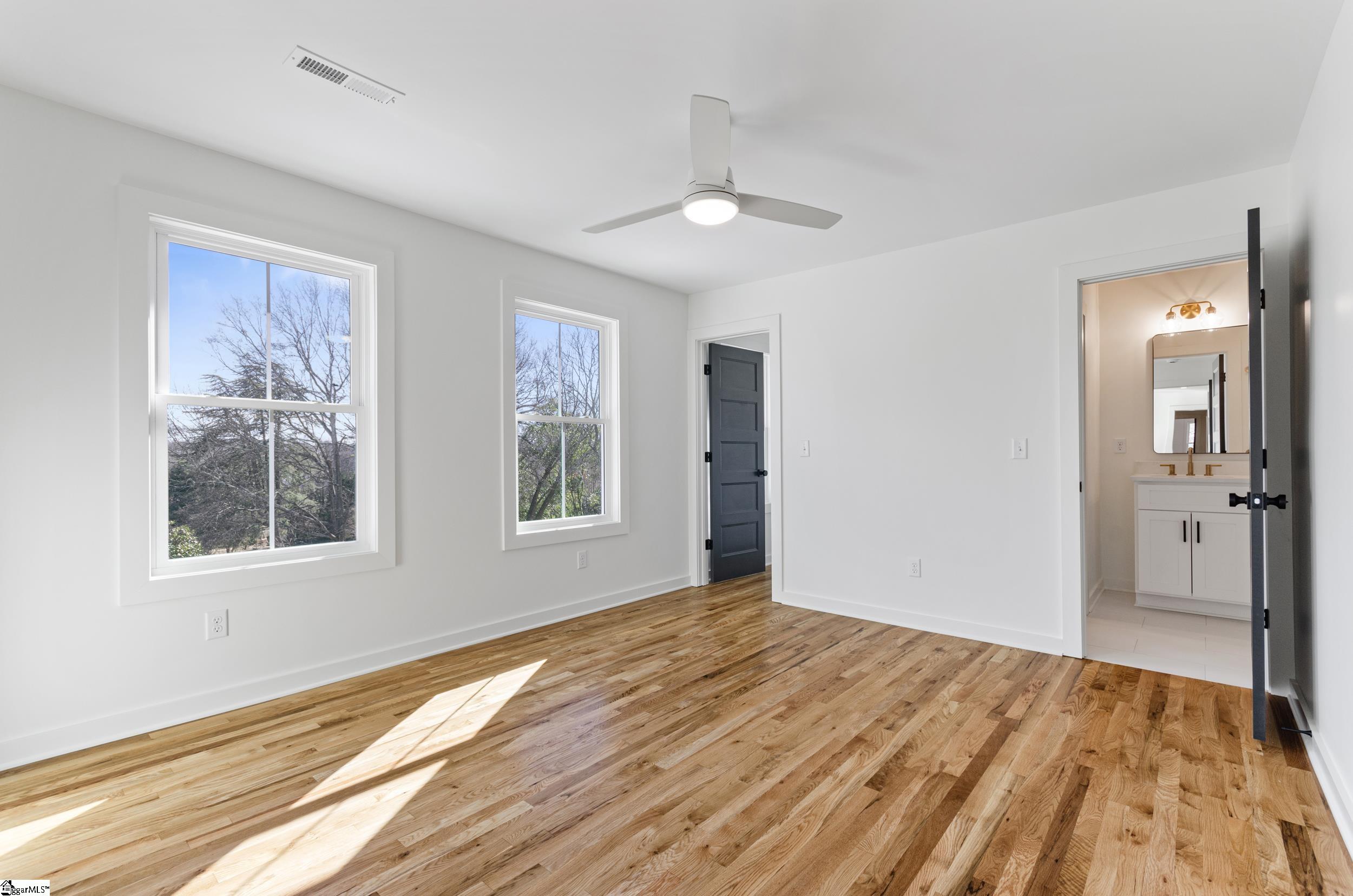 102 West Circle Avenue Greenville, SC 29607 - Photo 29 of 48