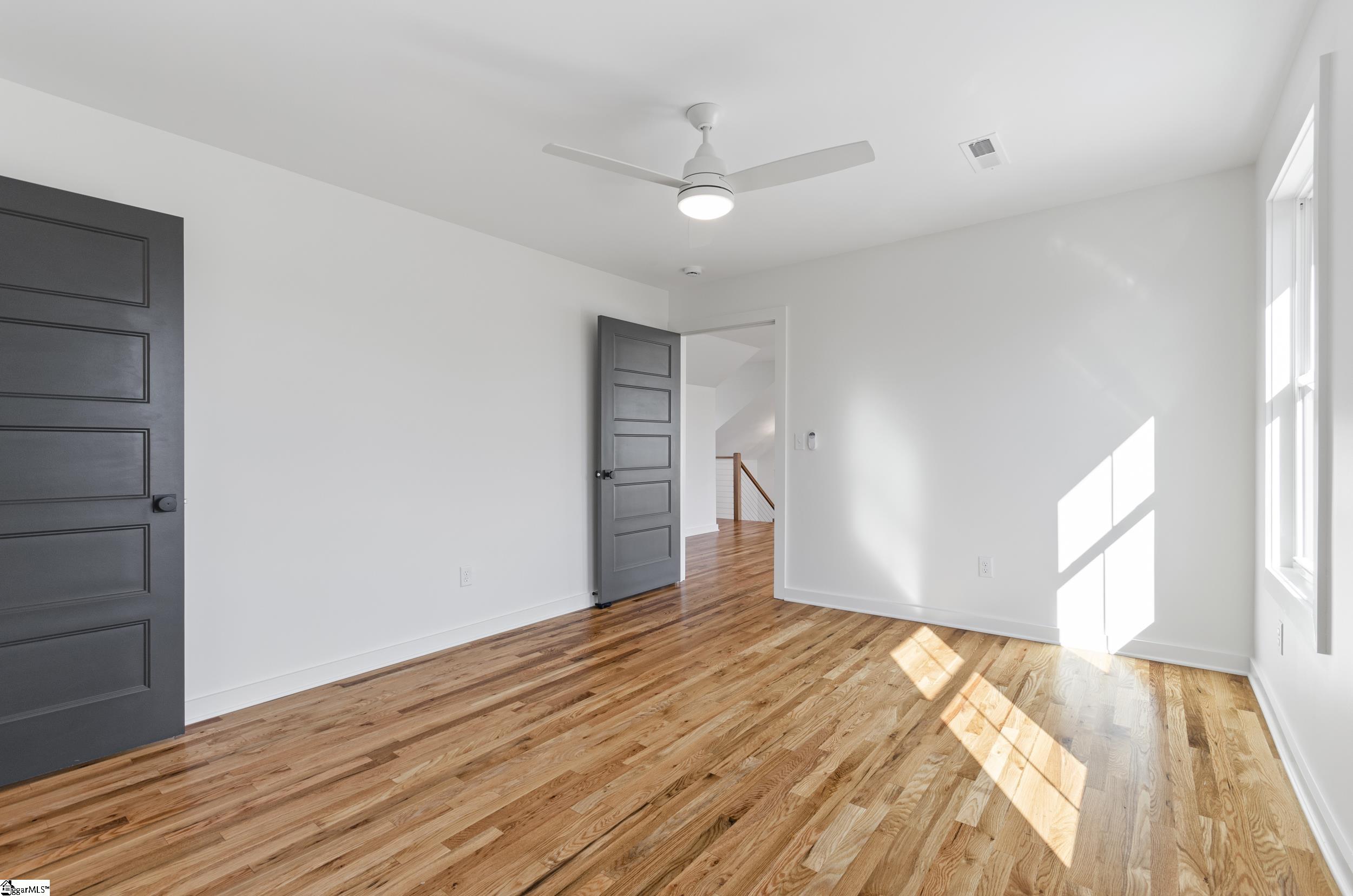 102 West Circle Avenue Greenville, SC 29607 - Photo 30 of 48