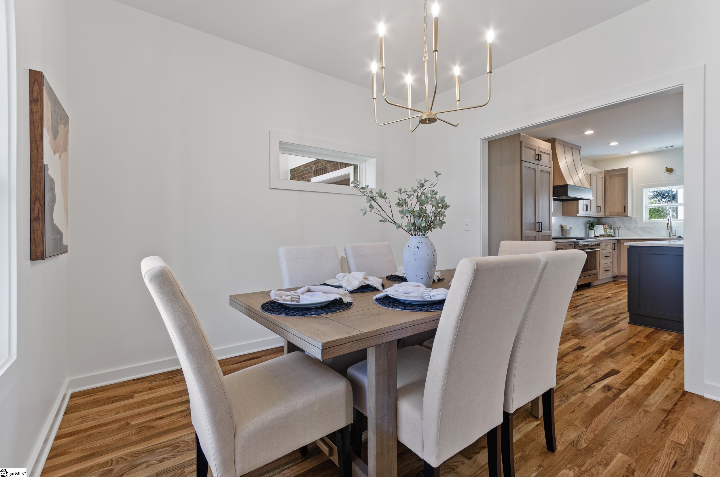 102 West Circle Avenue Greenville, SC 29607 - Photo 9 of 48