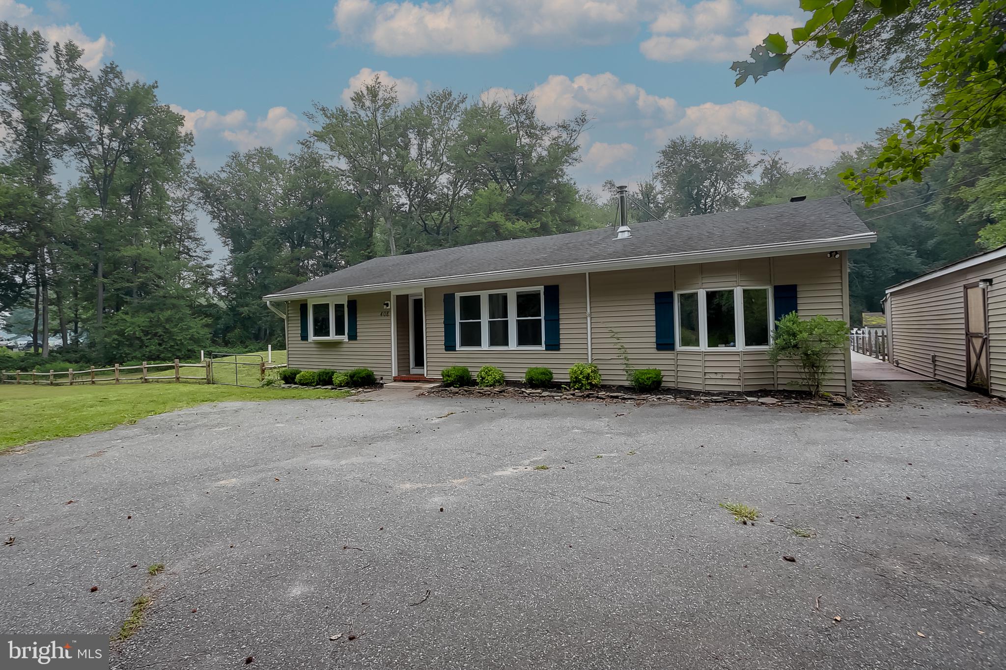 408 Burrs Mill Road Southampton, NJ 08088 - Photo 3 of 23 Gallery Image 3