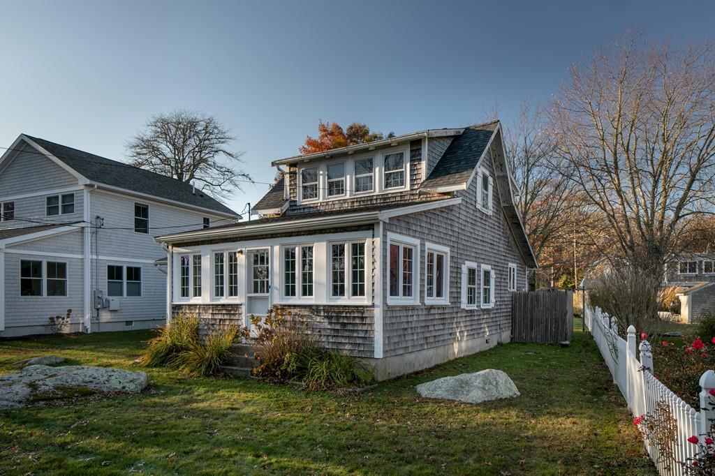 5 King Phillip Road Mattapoisett, MA 02739 - Photo 3 of 27