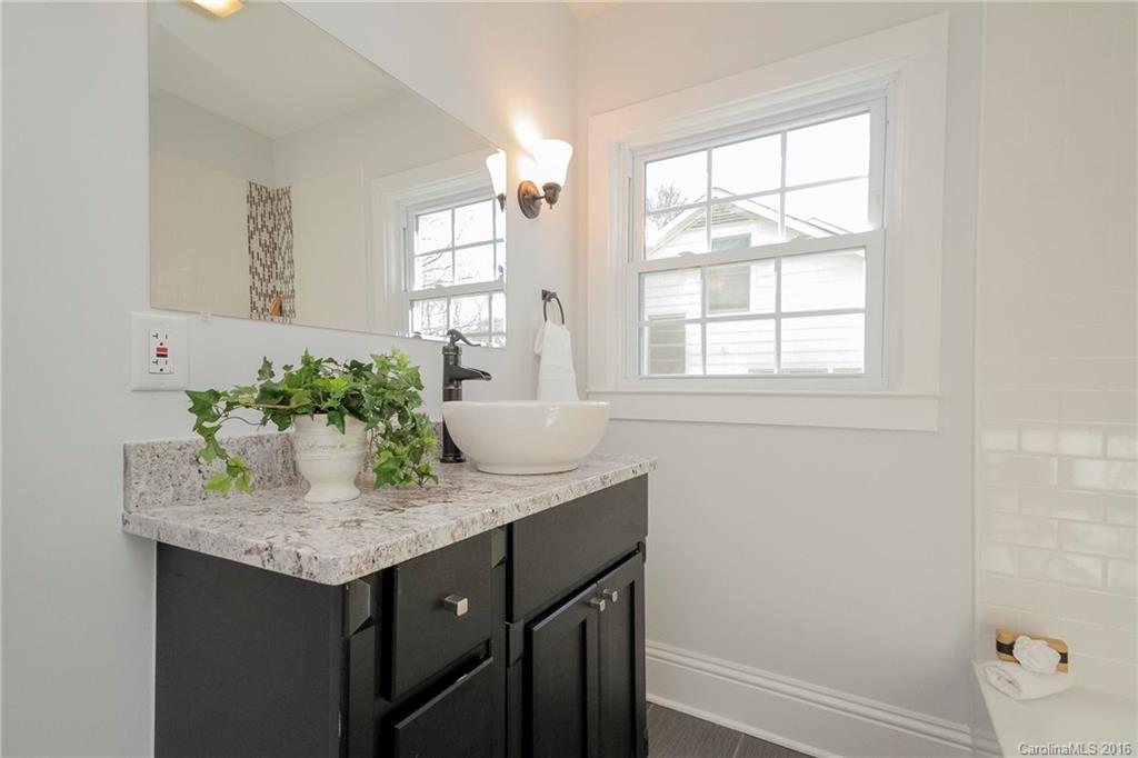 170 North Canterbury Road Charlotte, NC 28211 - Photo 20 of 24 Gallery Image 20