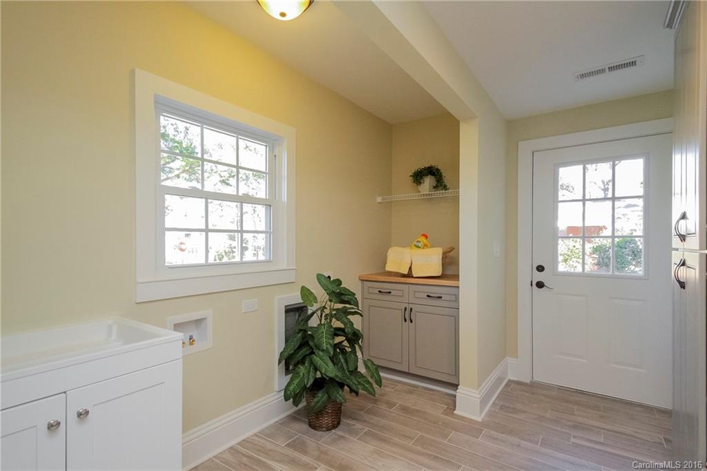 170 North Canterbury Road Charlotte, NC 28211 - Photo 21 of 24 Gallery Image 21