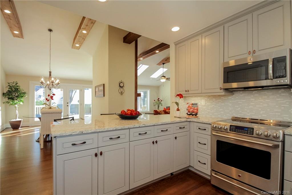 170 North Canterbury Road Charlotte, NC 28211 - Photo 8 of 24 Gallery Image 8