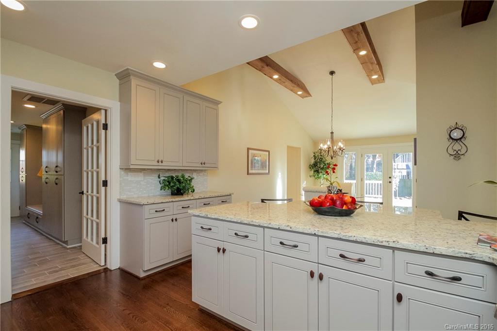 170 North Canterbury Road Charlotte, NC 28211 - Photo 9 of 24 Gallery Image 9