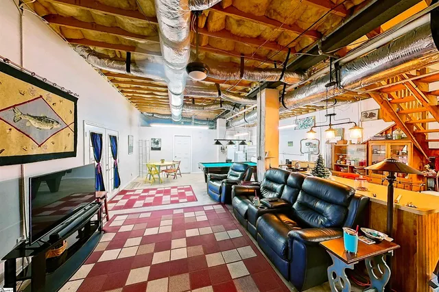 $754,900 | 15 Bell-Tel Drive, Prosperity, SC 29127