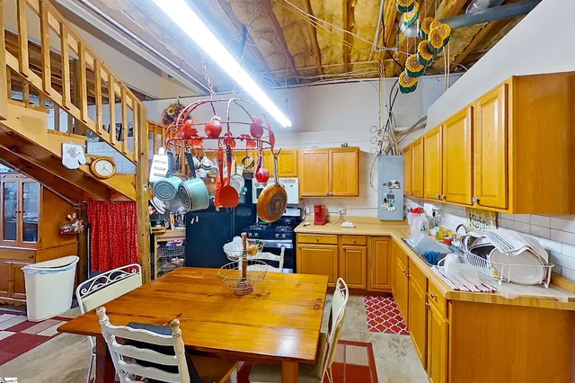 $754,900 | 15 Bell-Tel Drive, Prosperity, SC 29127