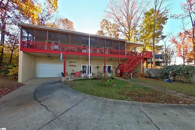 $754,900 | 15 Bell-Tel Drive, Prosperity, SC 29127