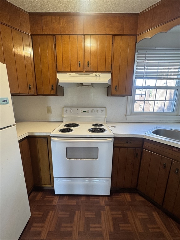 23 State Street, Unit 4 Marblehead, MA 01945 - Photo 2 of 11
