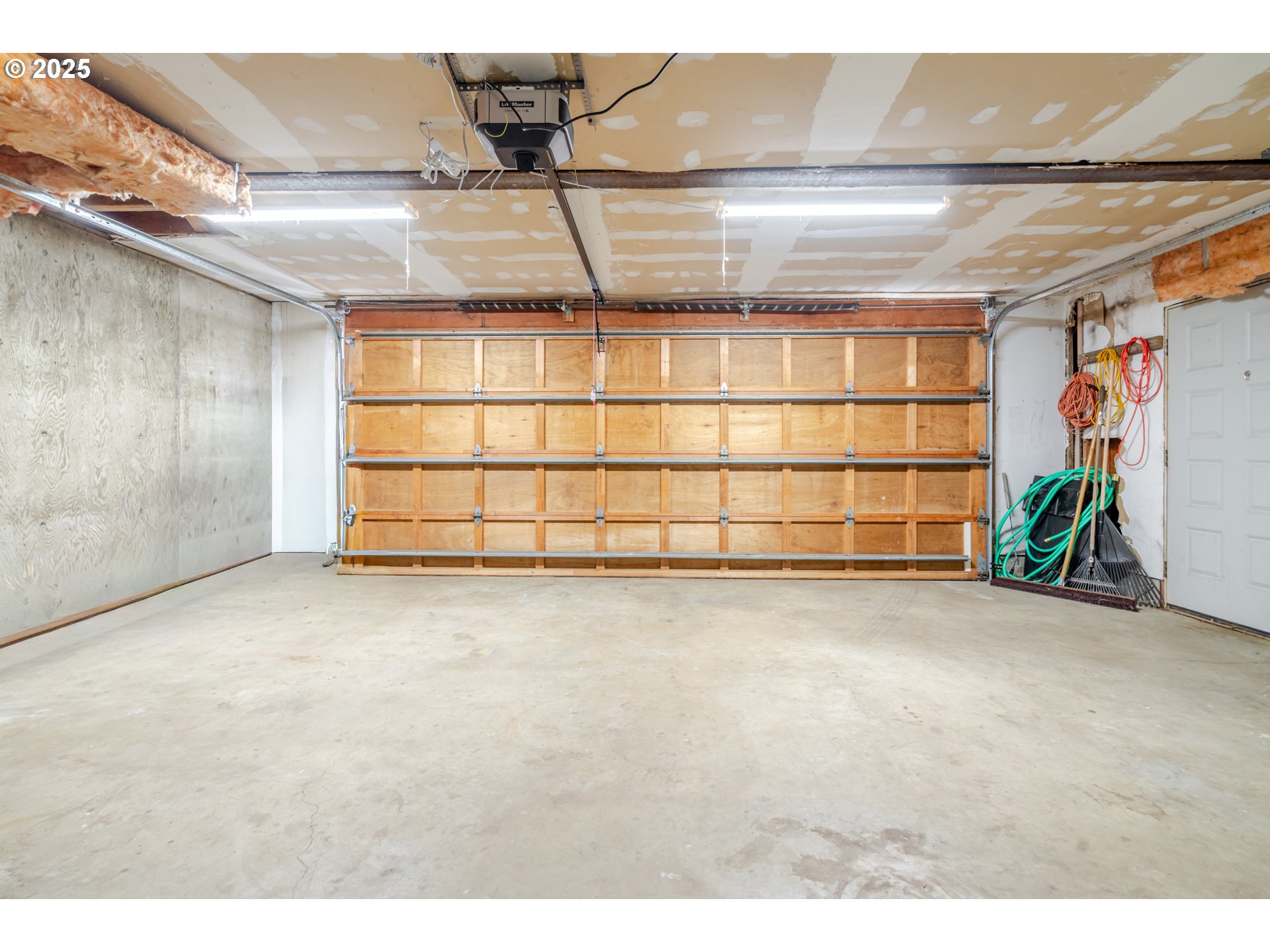 330 South Bay Road Toledo, OR 97391 - Photo 32 of 43 Gallery Image 32