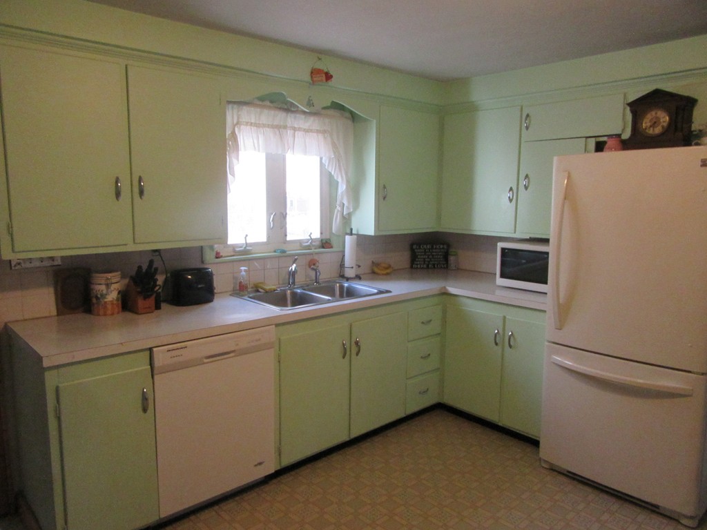 229 Hampden Road East Longmeadow, MA 01028 - Photo 16 of 30 Gallery Image 16