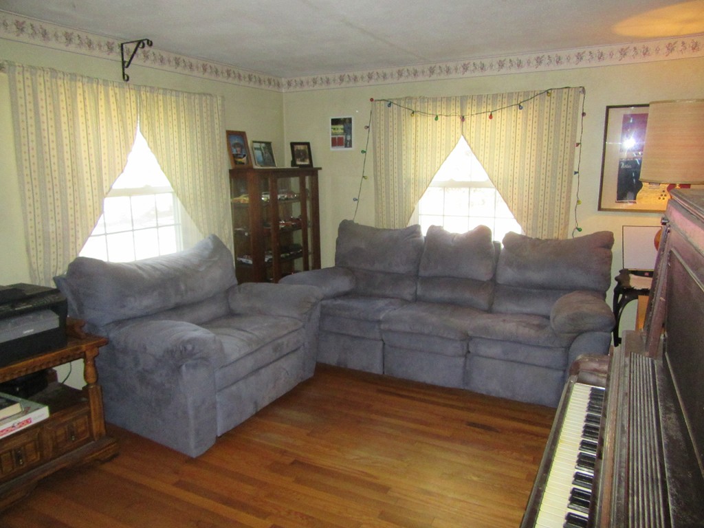 229 Hampden Road East Longmeadow, MA 01028 - Photo 17 of 30 Gallery Image 17