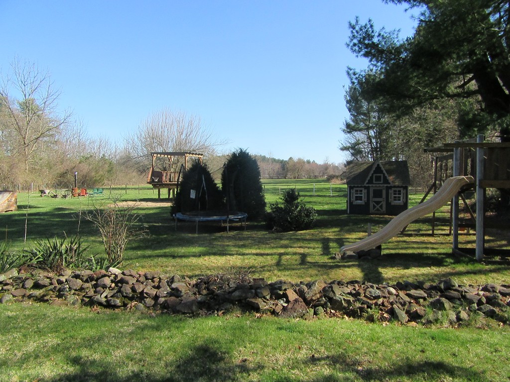 229 Hampden Road East Longmeadow, MA 01028 - Photo 29 of 30 Gallery Image 29