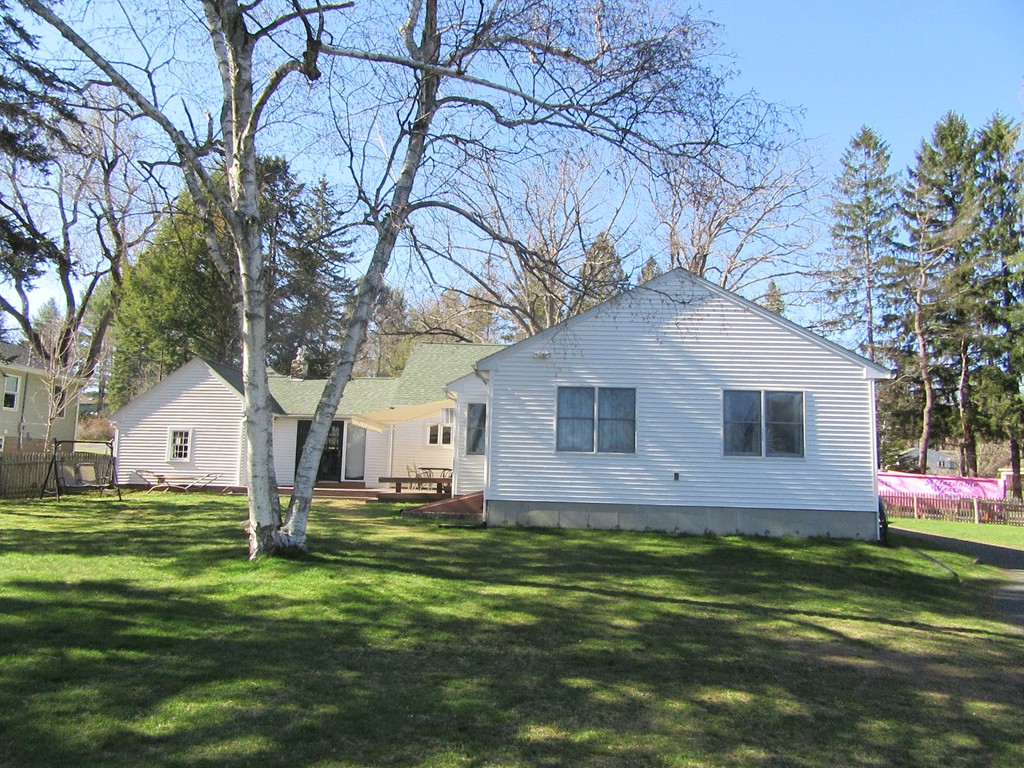 229 Hampden Road East Longmeadow, MA 01028 - Photo 5 of 30 Gallery Image 5