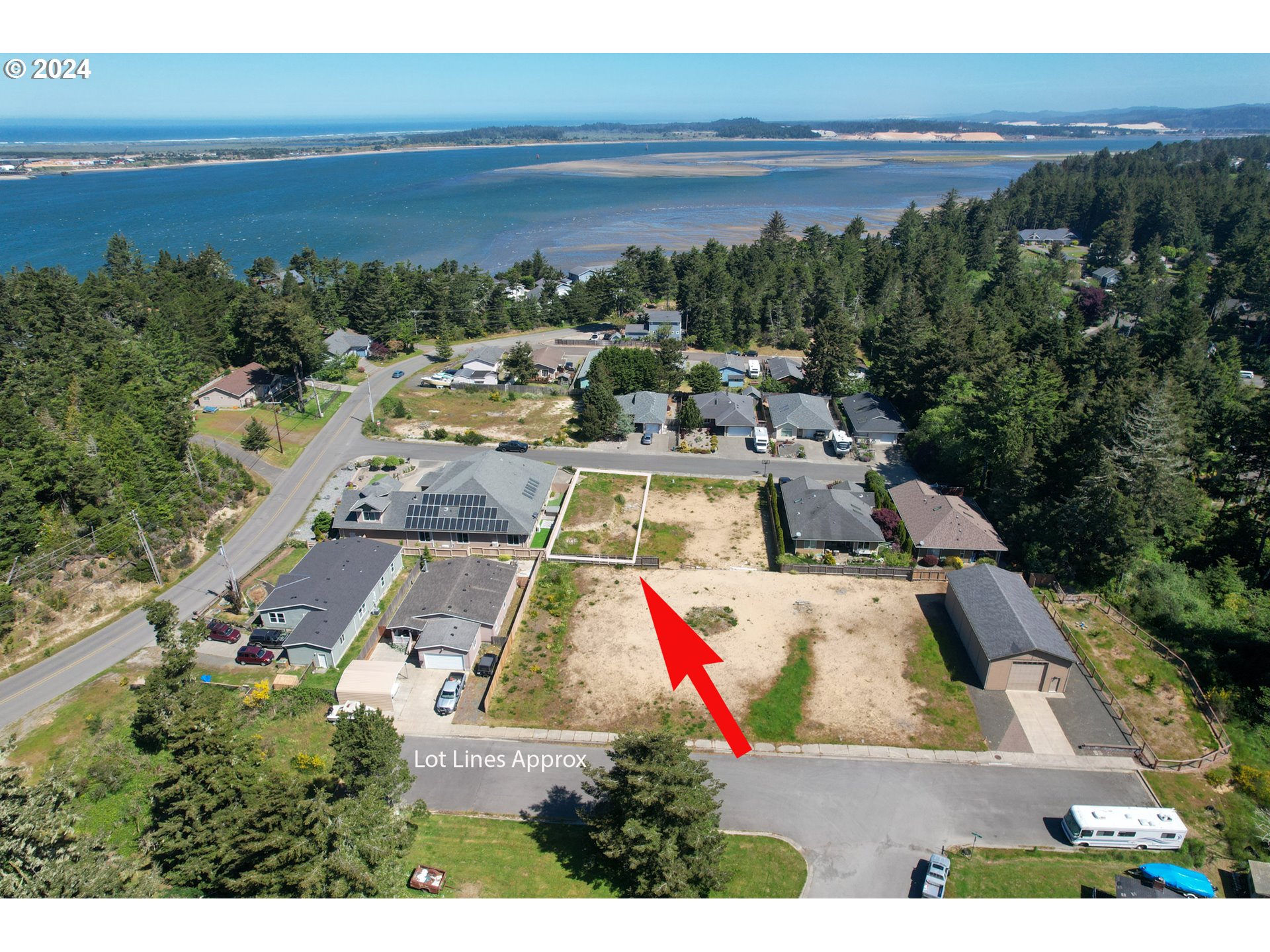 755 Edwards Coos Bay, OR 97420 - Photo 23 of 23