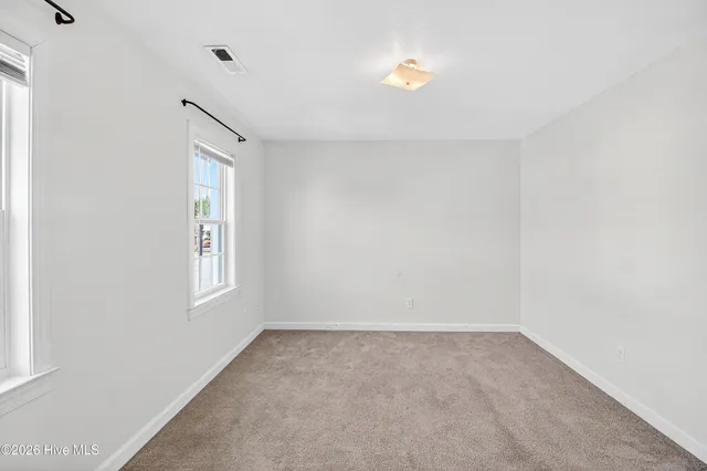 $1,250 | 502 Streamwood Drive, Jacksonville, NC 28546