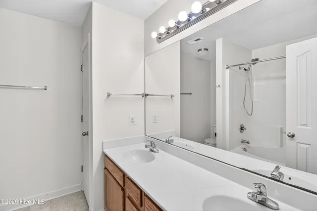 $1,250 | 502 Streamwood Drive, Jacksonville, NC 28546