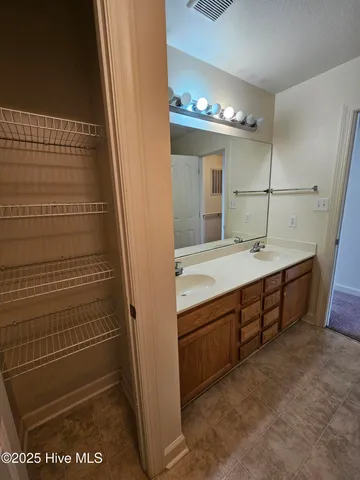 $1,250 | 502 Streamwood Drive, Jacksonville, NC 28546