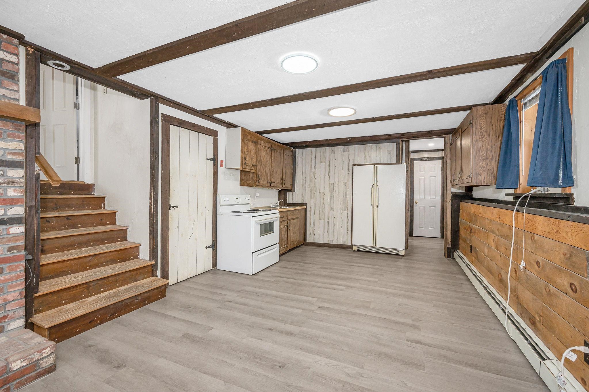 74 Royal Range Road Sandown, NH 03873 - Photo 21 of 33