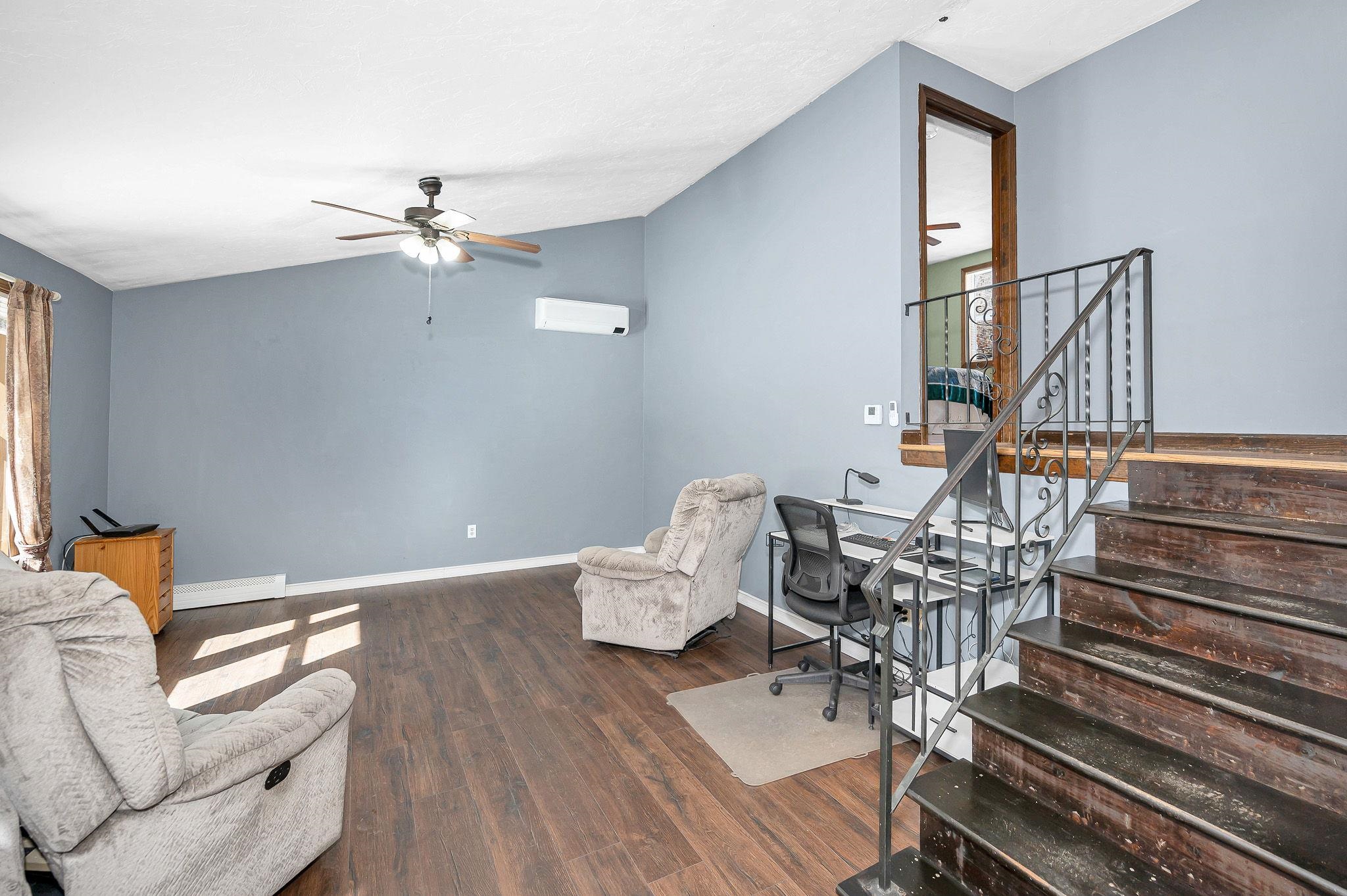 74 Royal Range Road Sandown, NH 03873 - Photo 10 of 33