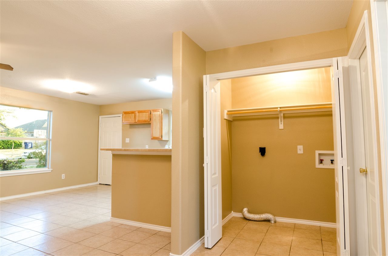 4120 Marcy Loop Laredo, TX 78046 - Photo 6 of 11 Gallery Image 6