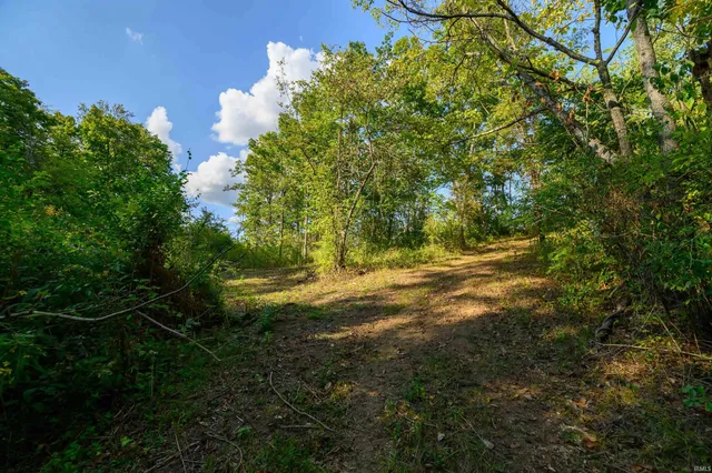 $159,900 | 10 North State Road 156, Patriot, IN 47038