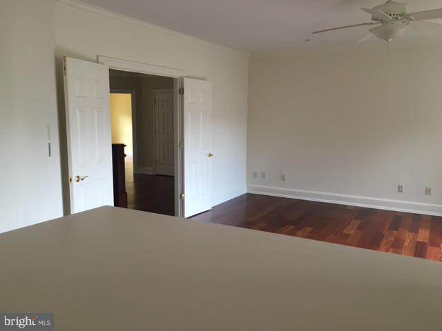 706 Ninovan Road Southeast Vienna, VA 22180 - Photo 13 of 16 Interior (General)