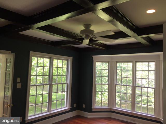 706 Ninovan Road Southeast Vienna, VA 22180 - Photo 6 of 16 Interior (General)
