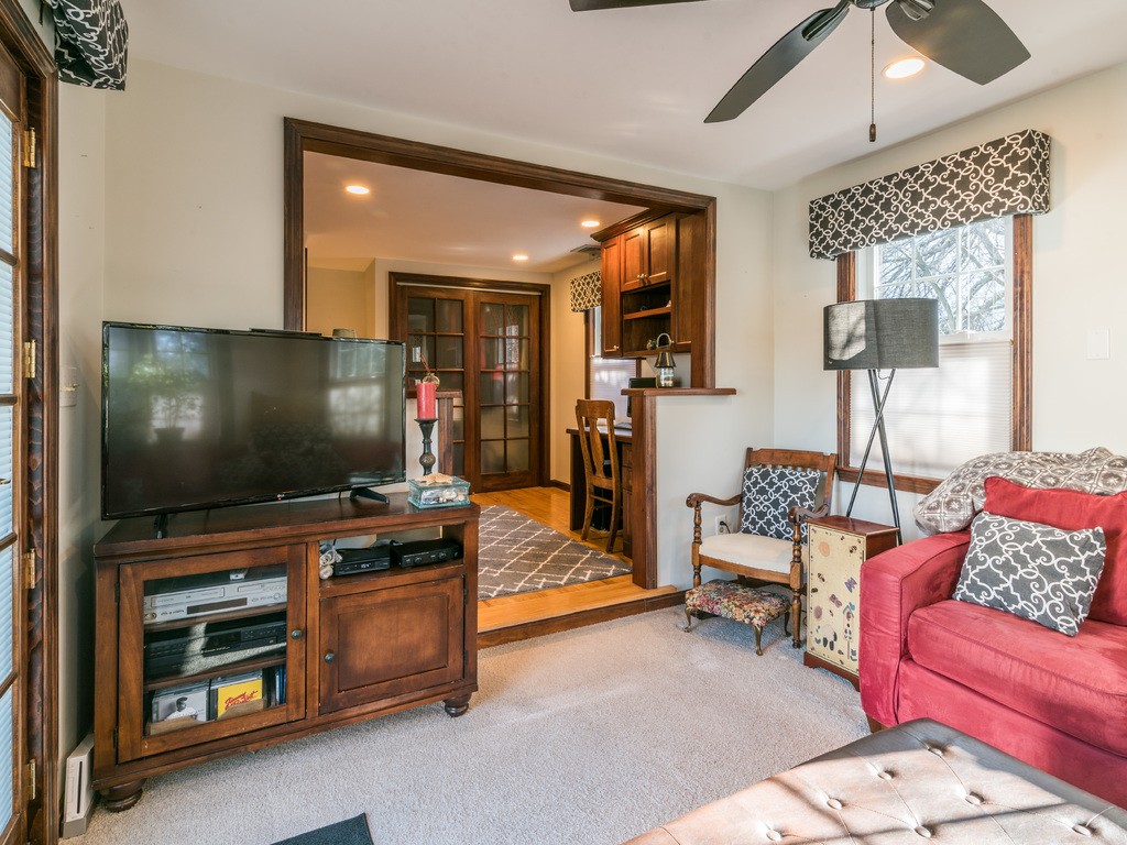 35 Kilburn Road Newton, MA 02465 - Photo 6 of 24