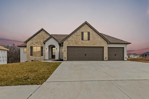 $795,000 | 2805 Misty Flower Drive, Columbia, MO 65203