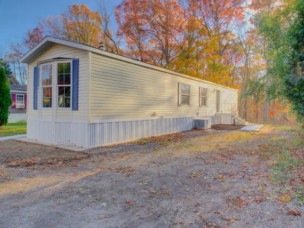 $189,000 | 932 Long Cove Road, Ledyard, CT 06335