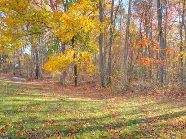 $189,000 | 932 Long Cove Road, Ledyard, CT 06335