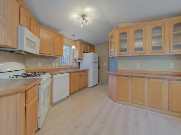 $189,000 | 932 Long Cove Road, Ledyard, CT 06335