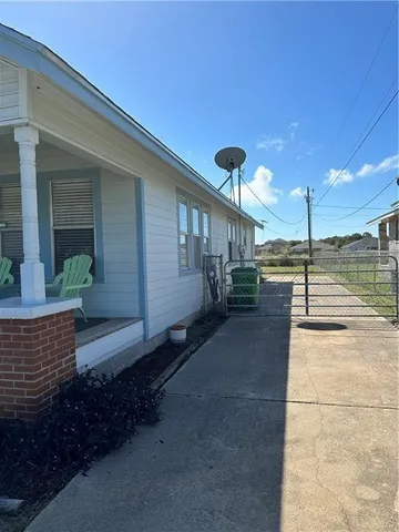 a view of an entryway