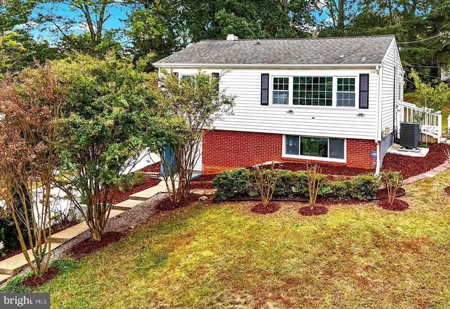 $2,300 | 15030 Alabama Avenue, Woodbridge, VA 22191