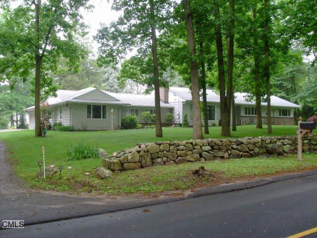 34 Aunt Hack Road Danbury, CT 06811 - Photo 1 of 1