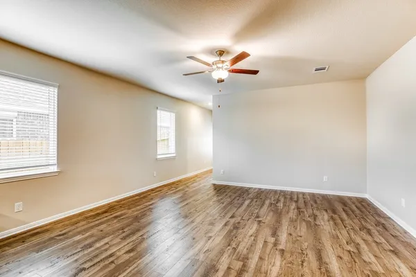 $1,945 | 7511 Tipton Meadow Way, Richmond, TX 77469