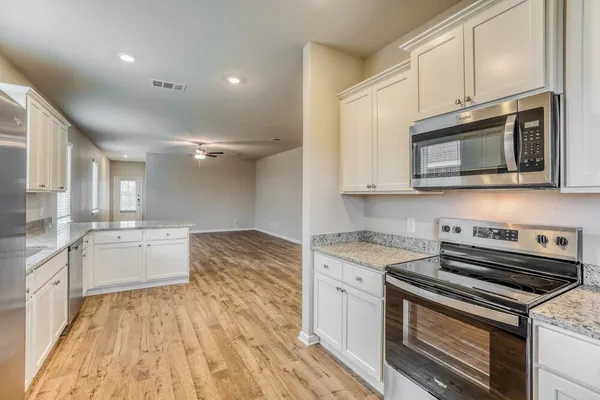 $1,945 | 7511 Tipton Meadow Way, Richmond, TX 77469