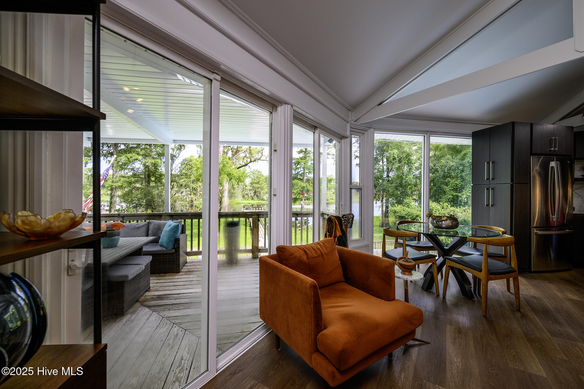 210 Gangplank Road New Bern, NC 28562 - Photo 15 of 86 Entry to Main Living