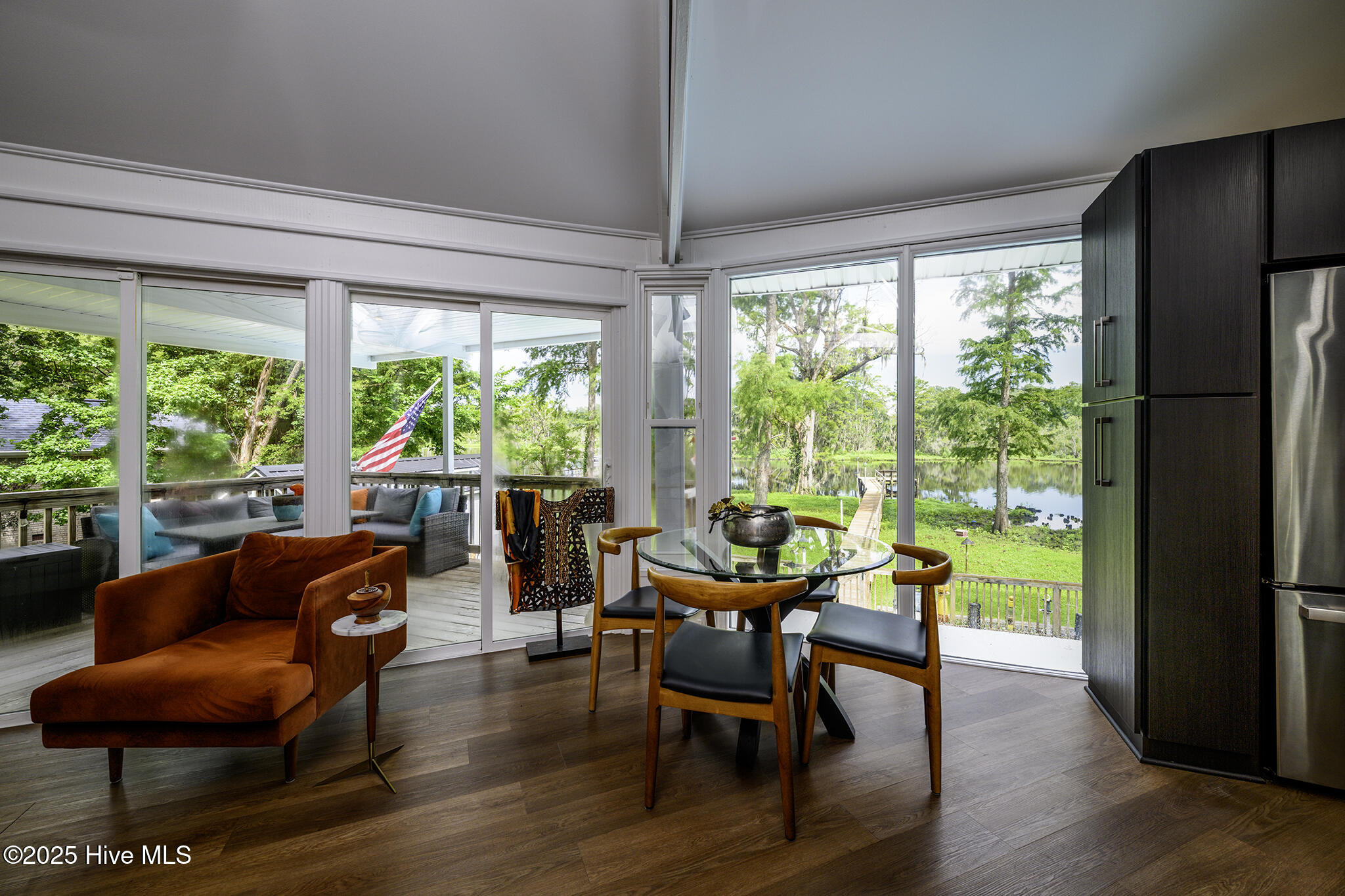 210 Gangplank Road New Bern, NC 28562 - Photo 16 of 86 Main Living Space